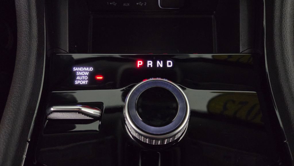 Used 2023 Jeep Grand Cherokee L Limited w/ Luxury Tech Group II AWD/4WD image 30