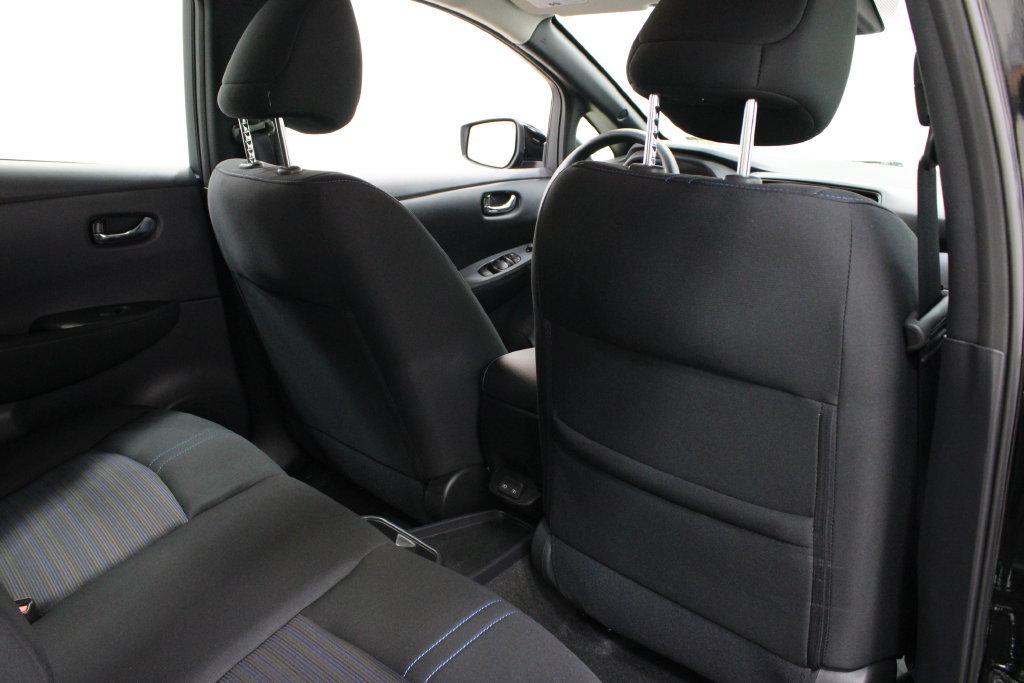 Used 2025 Nissan Leaf S FWD image 19