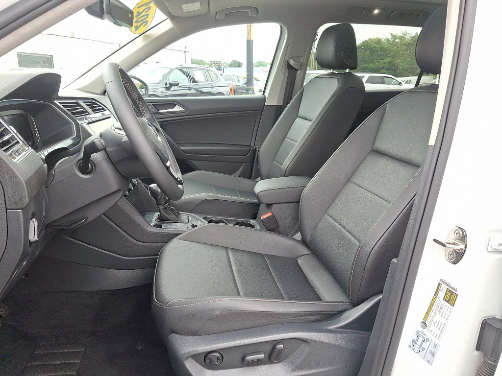 Used 2021 Volkswagen Tiguan SEL image 23