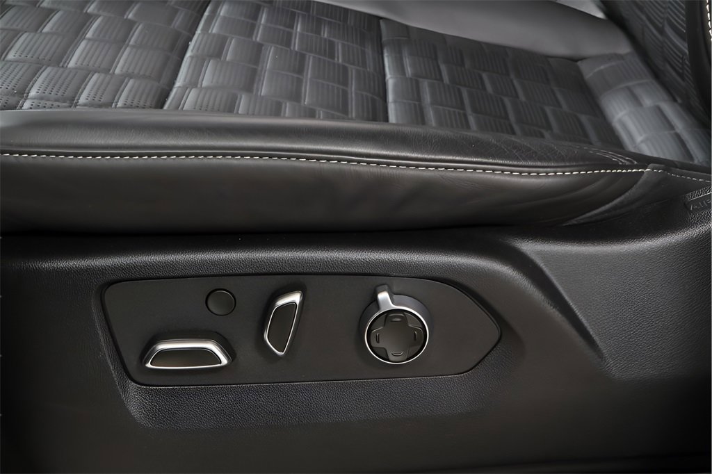 Used 2024 Cadillac Escalade ESV Sport Platinum w/ LPO, ONYX Package image 22