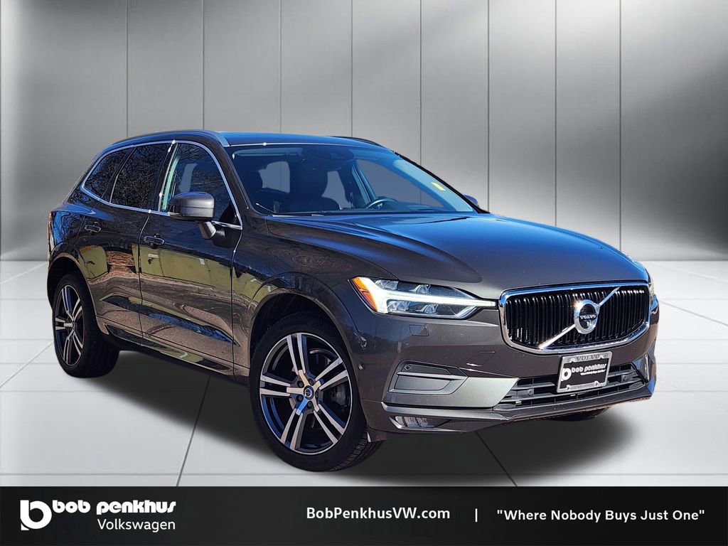 Used 2019 Volvo XC60 T6 Momentum w/ Advanced Package
