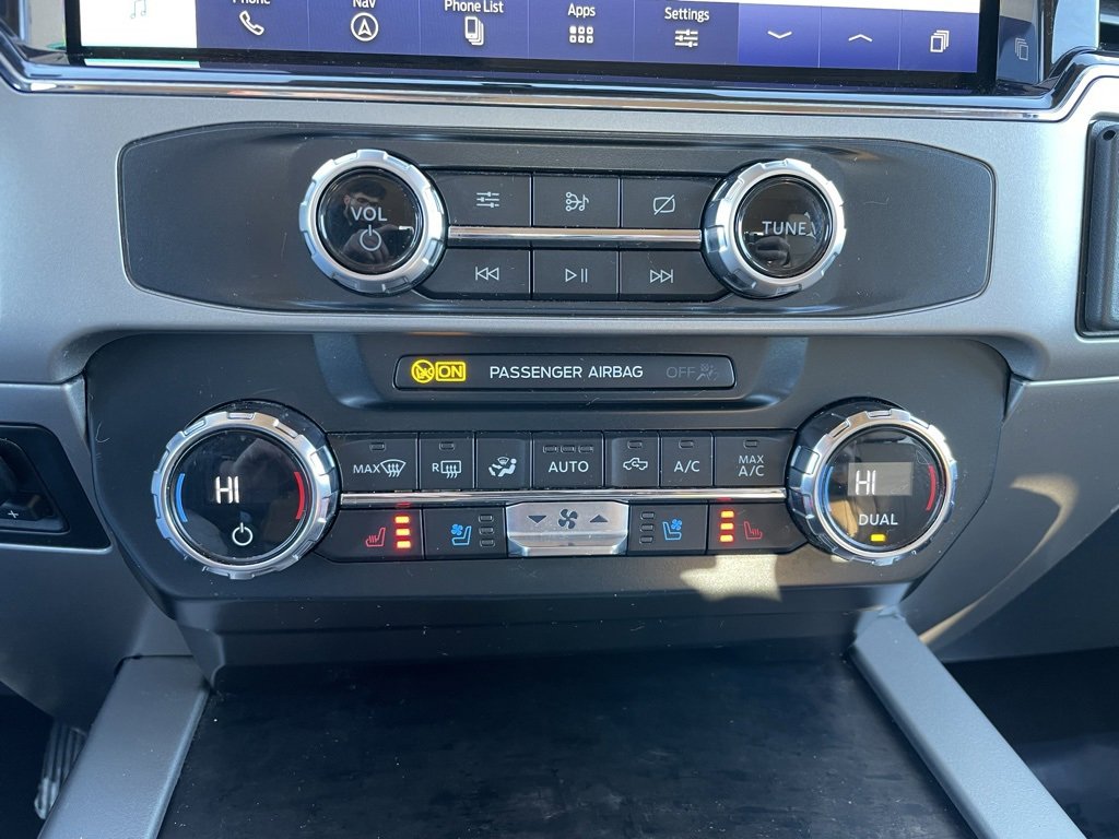 Used 2022 Ford F250 Lariat w/ Chrome Package image 11