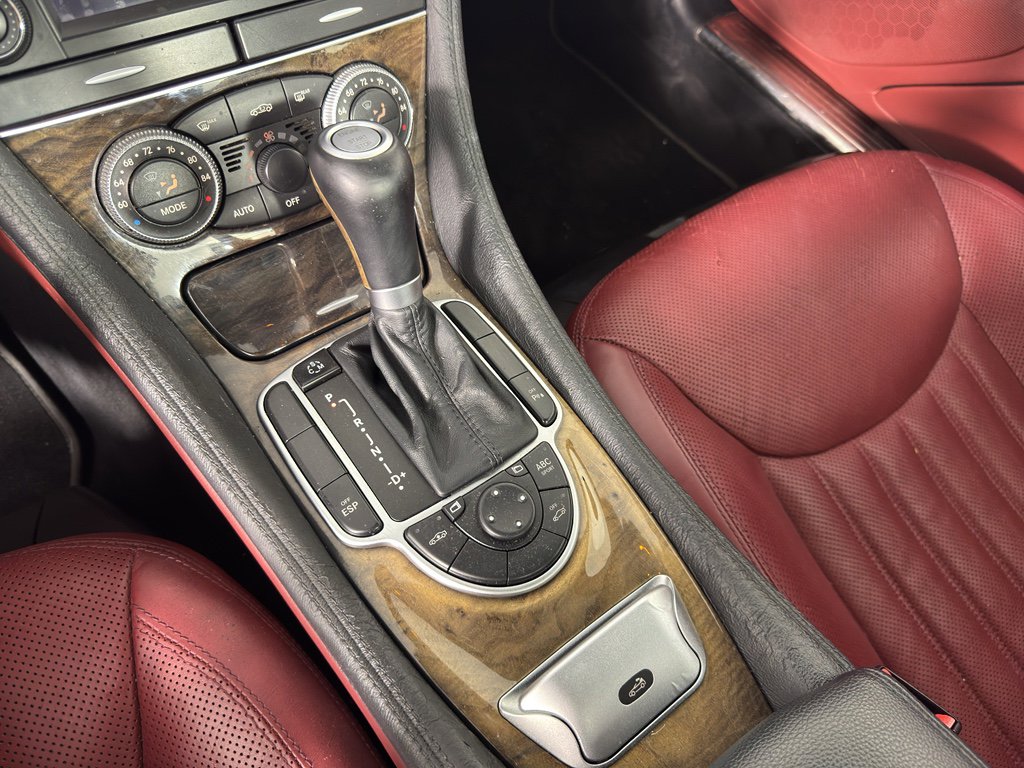 Used 2011 Mercedes-Benz SL 550 image 25