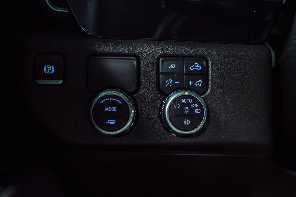 Used 2025 GMC Sierra 1500 SLT RWD image 19