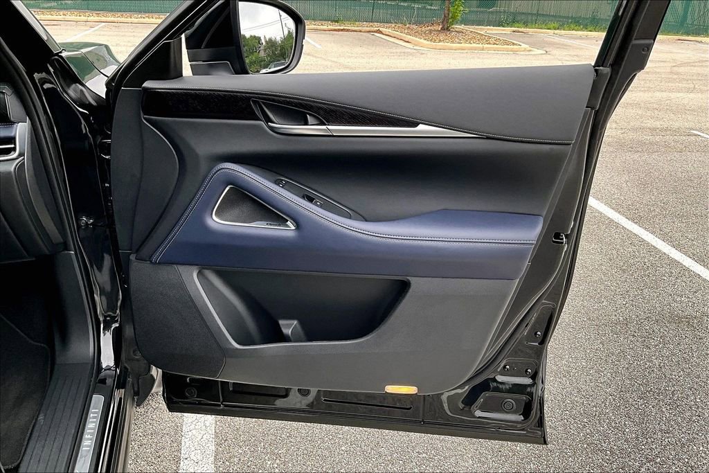 Certified 2026 INFINITI QX60 Sport w/ Dark Cargo Package AWD/4WD image 23