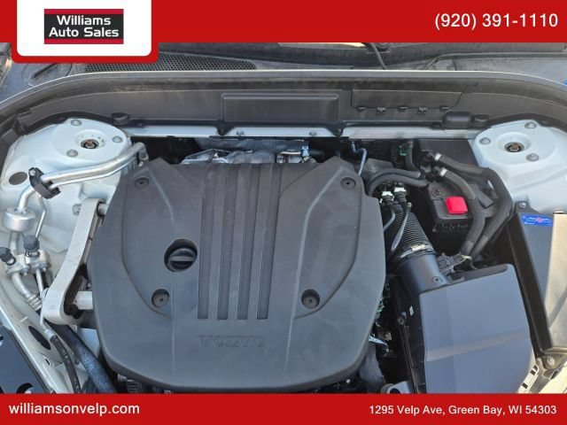 Used 2023 Volvo XC60 B5 Plus AWD/4WD image 24