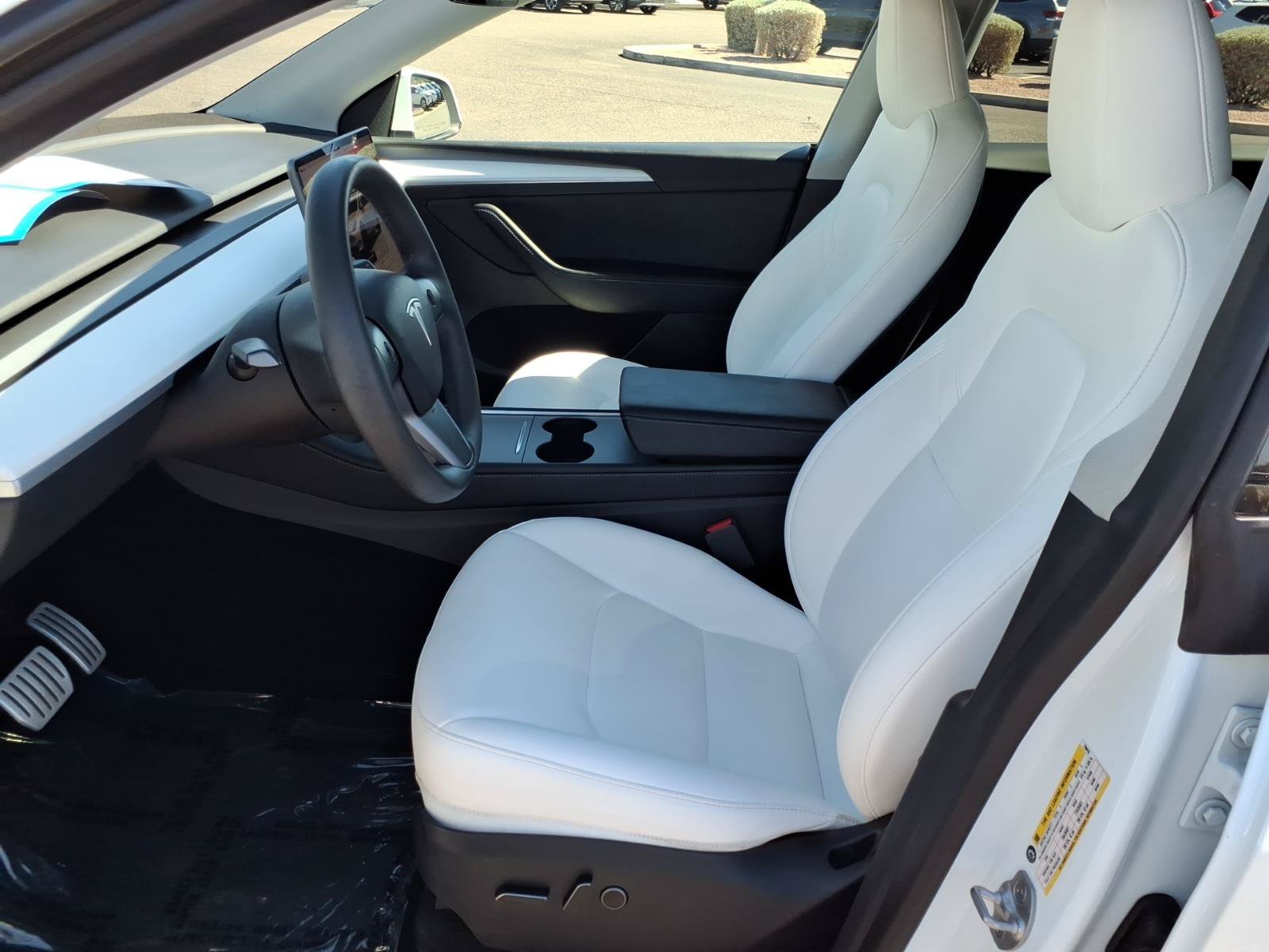 Used 2023 Tesla Model Y Performance AWD/4WD image 20