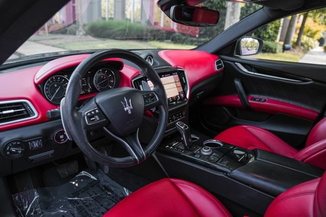Used 2023 Maserati Ghibli Modena RWD image 22