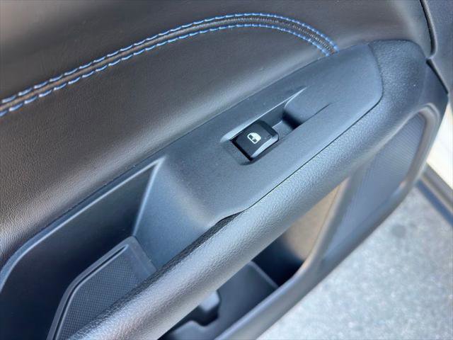 Used 2025 Jeep Compass Latitude w/ Convenience Group AWD/4WD image 46