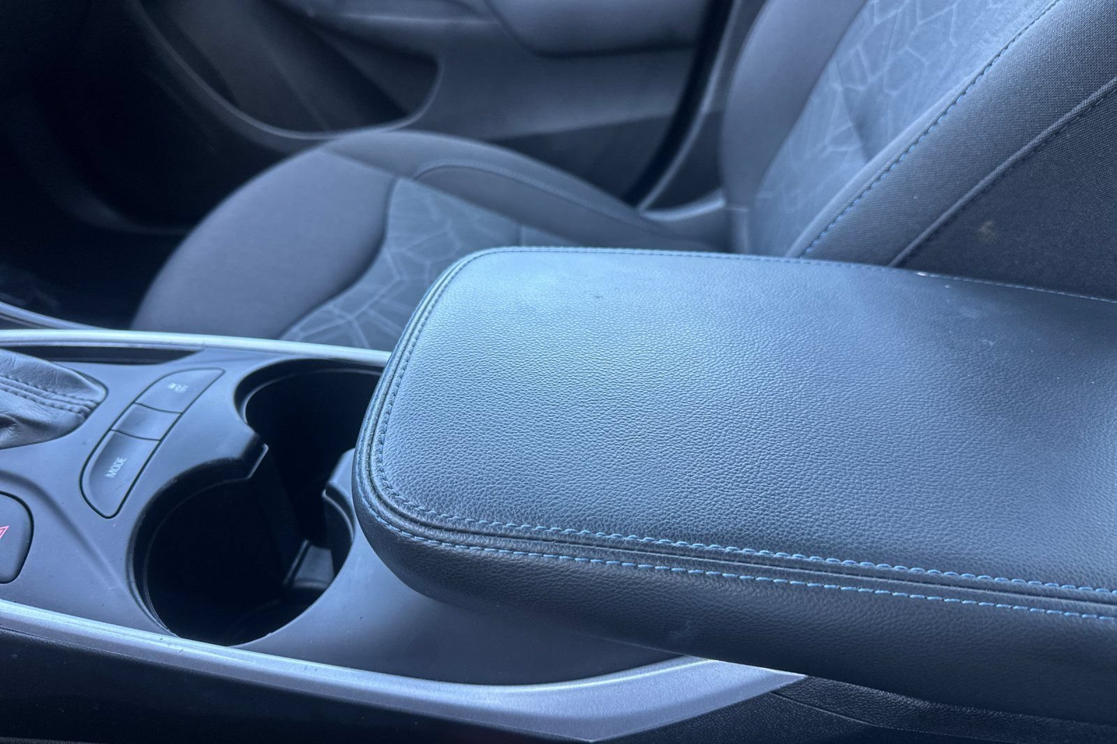 Used 2018 Chevrolet Volt LT FWD image 33