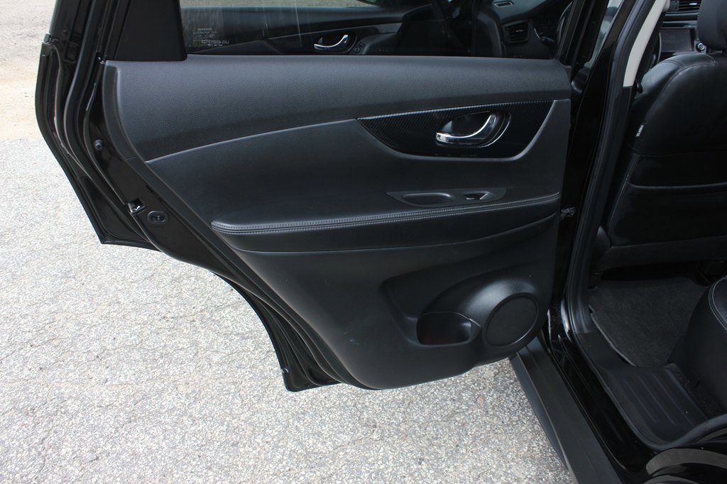 Used 2017 Nissan Rogue SL AWD/4WD image 38