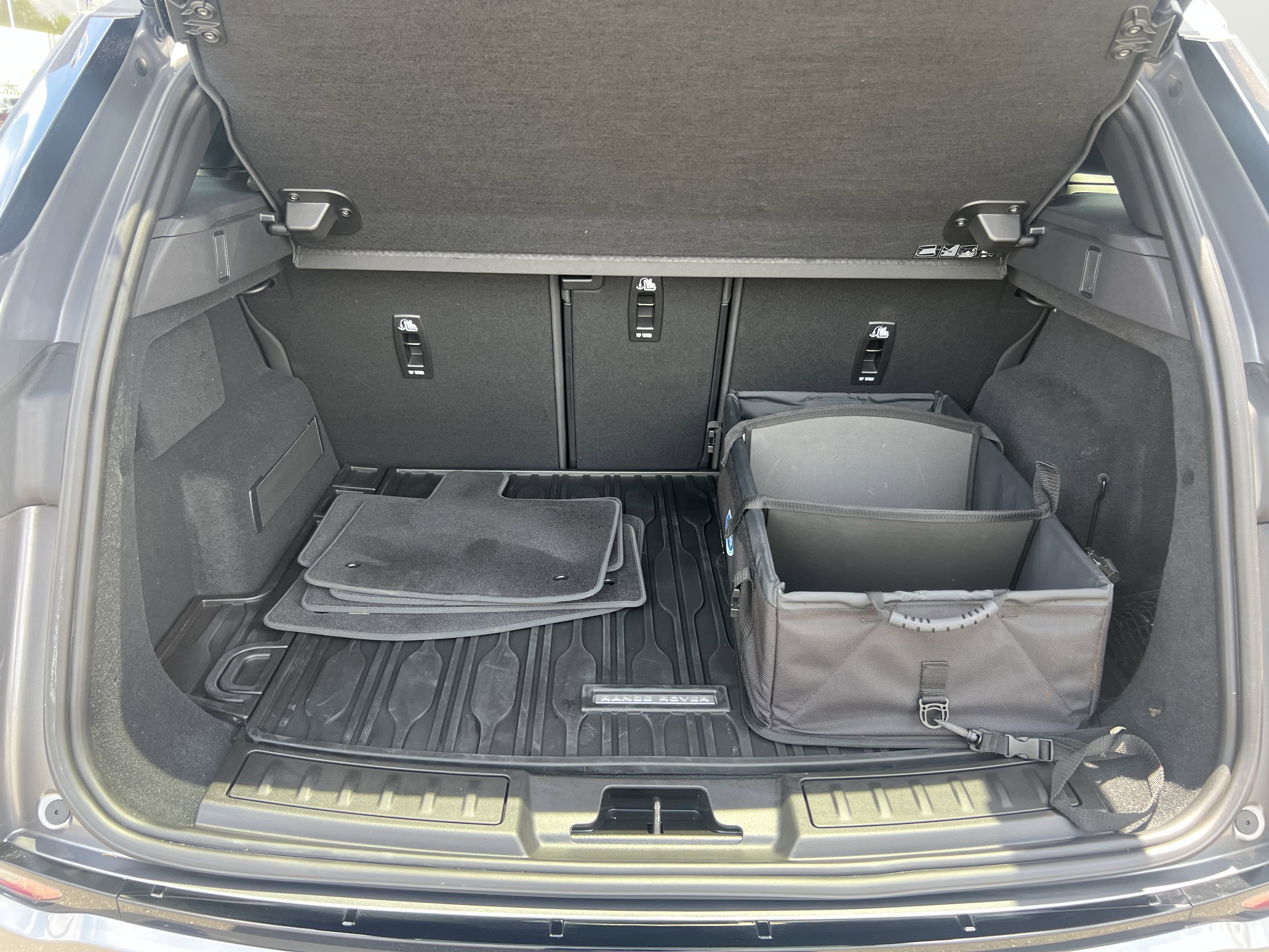 Certified 2022 Land Rover Range Rover Evoque SE image 34