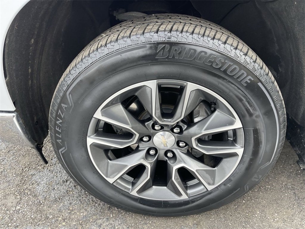 Used 2023 Chevrolet Silverado 1500 LT image 2
