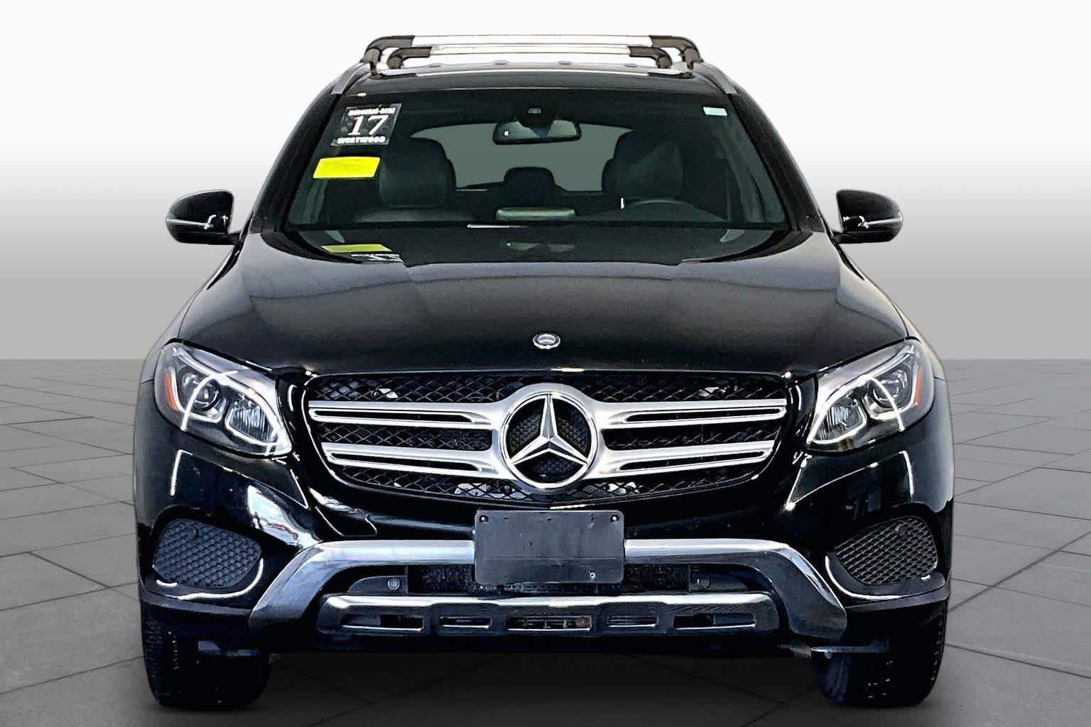 Used 2017 Mercedes-Benz GLC 300 4MATIC image 4