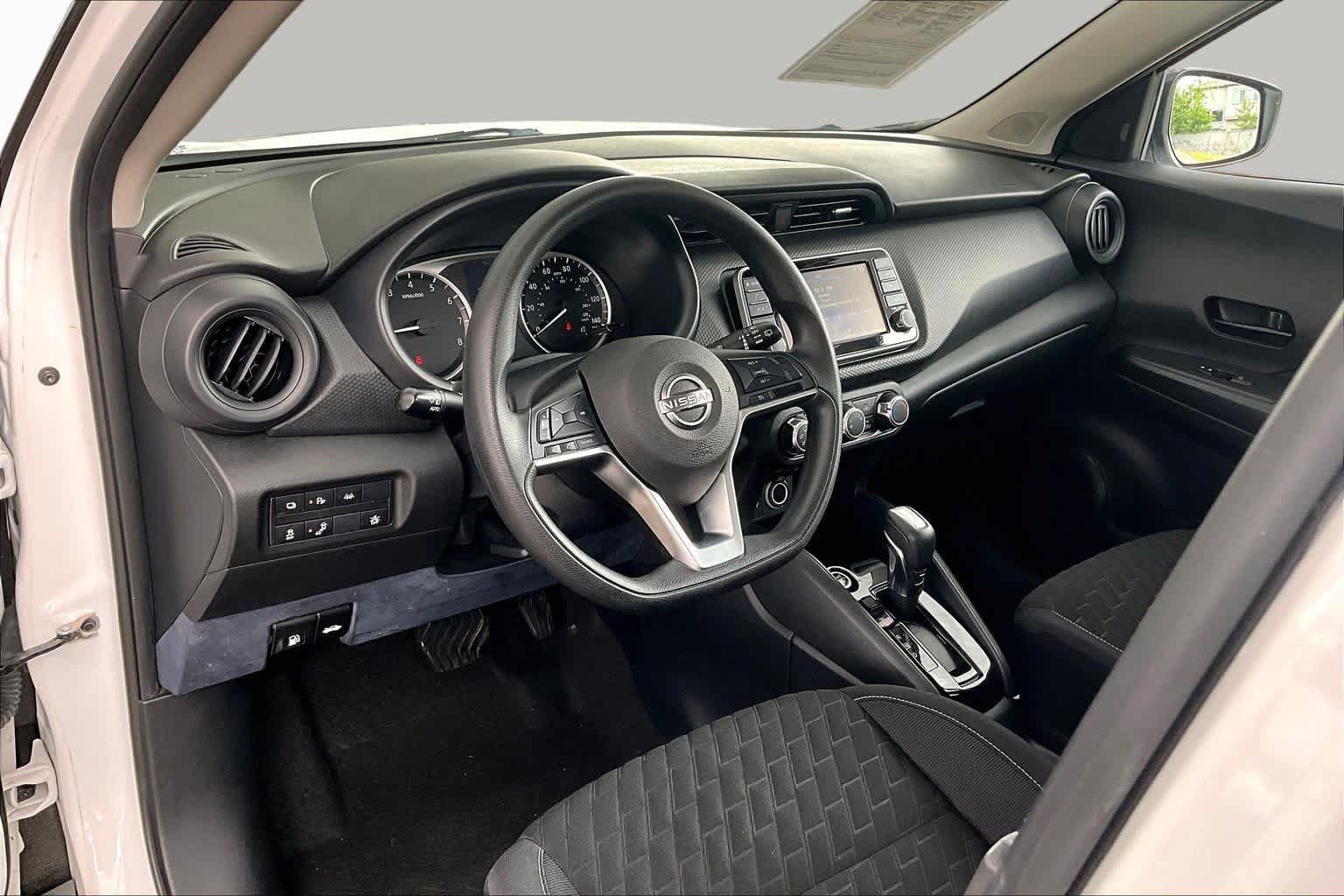 Certified 2022 Nissan Kicks S FWD image 17