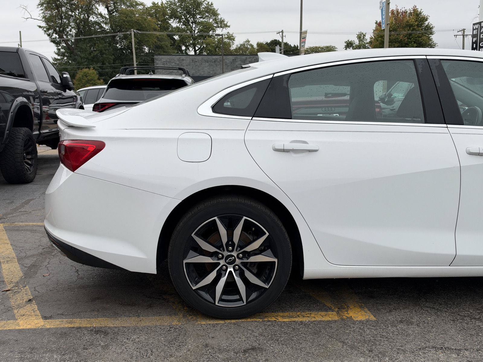 Used 2020 Chevrolet Malibu RS FWD image 7