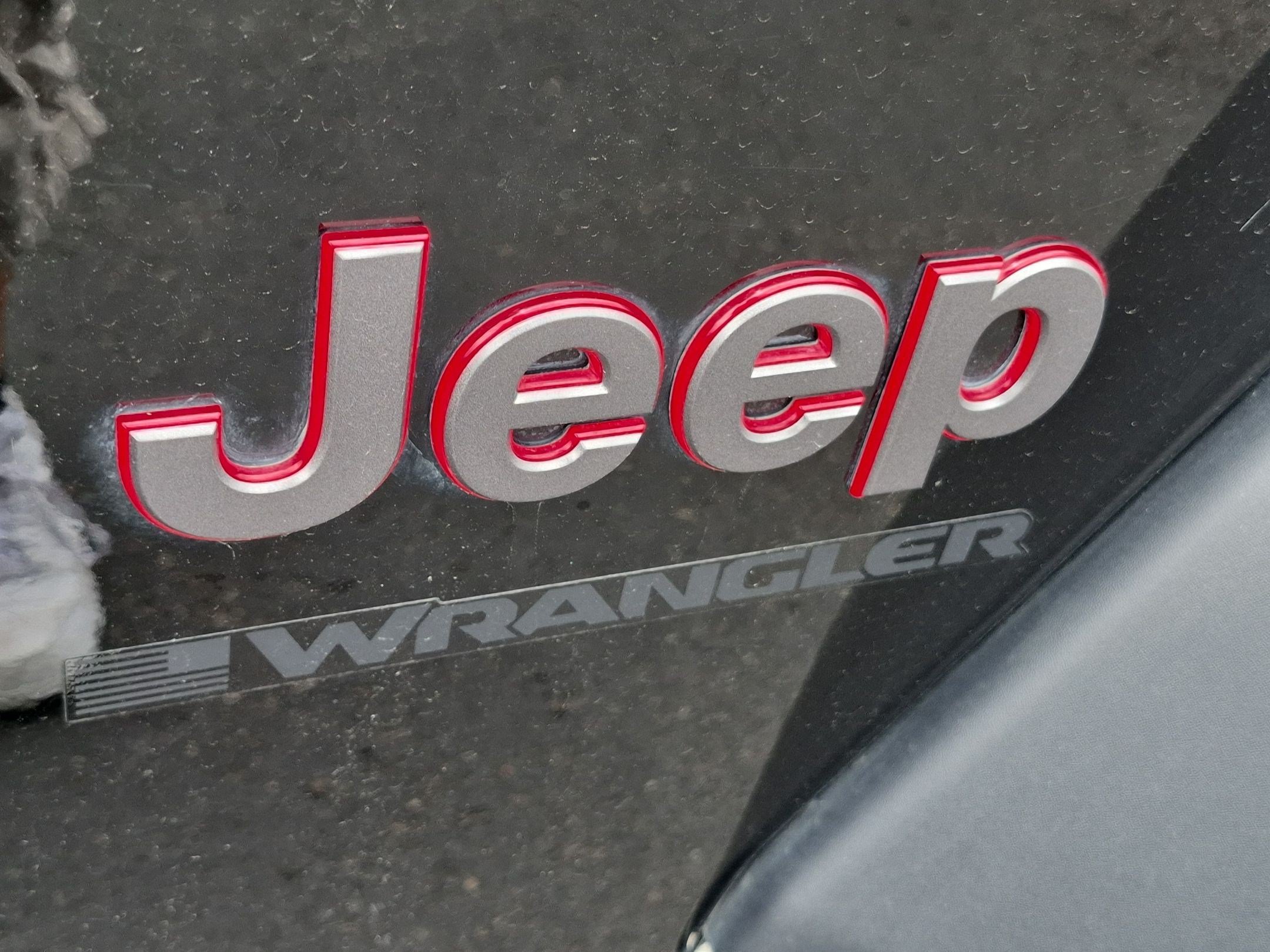 Used 2024 Jeep Wrangler Unlimited Rubicon w/ Convenience Group AWD/4WD image 14