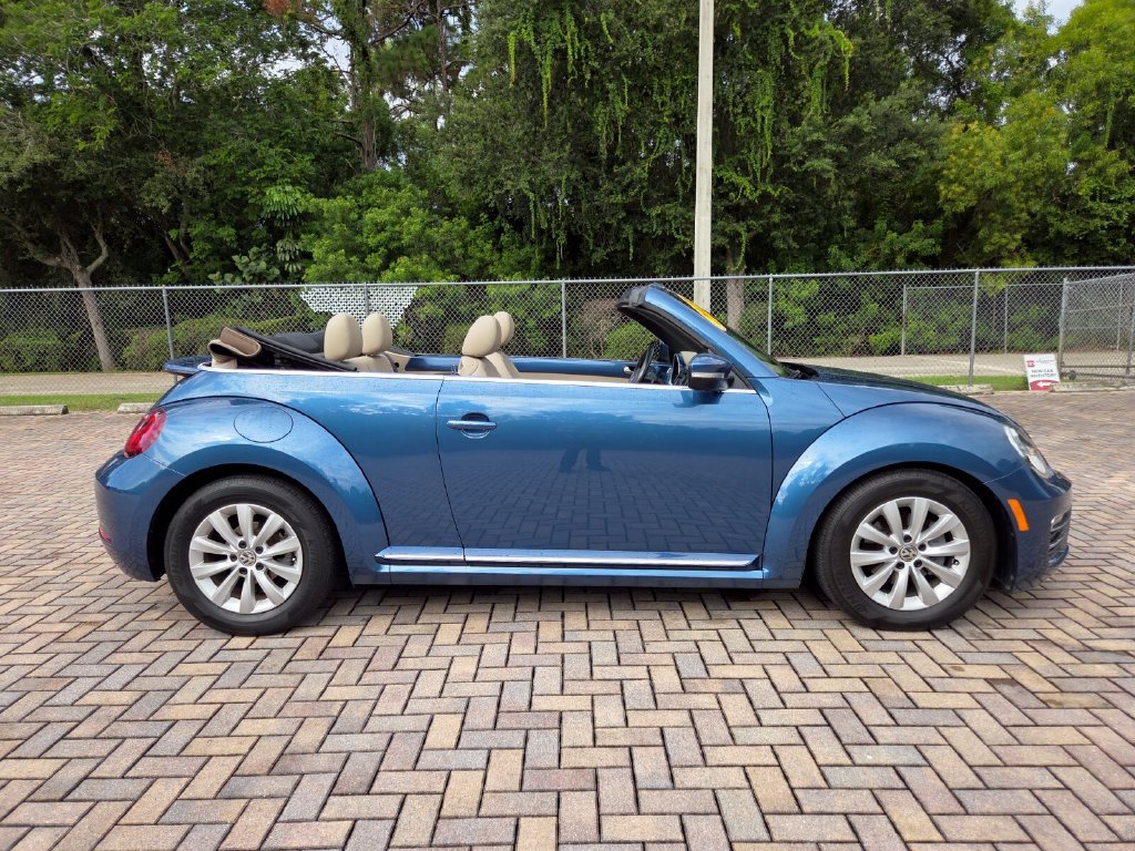Used 2019 Volkswagen Beetle 2.0T S FWD image 12