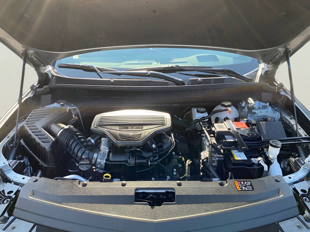 Certified 2025 Cadillac XT6 Sport w/ Technology Package AWD/4WD image 9