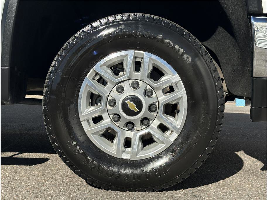 Used 2021 Chevrolet Silverado 2500 LT w/ Convenience Package image 31