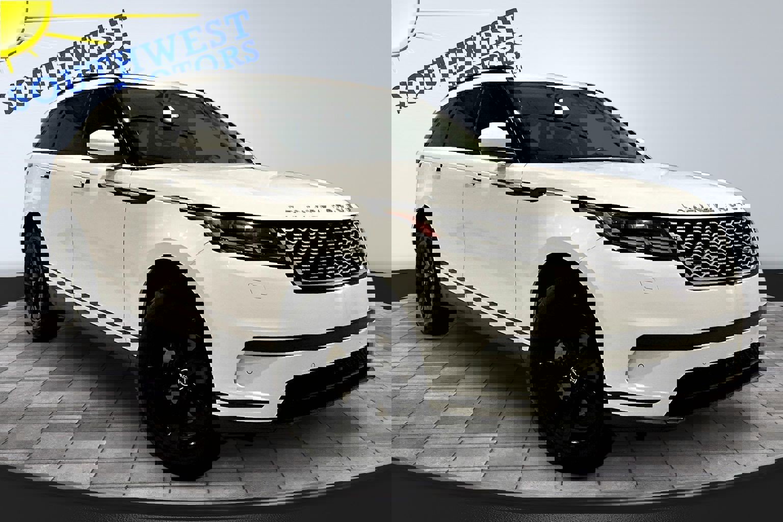 Used 2019 Land Rover Range Rover Velar S image 3