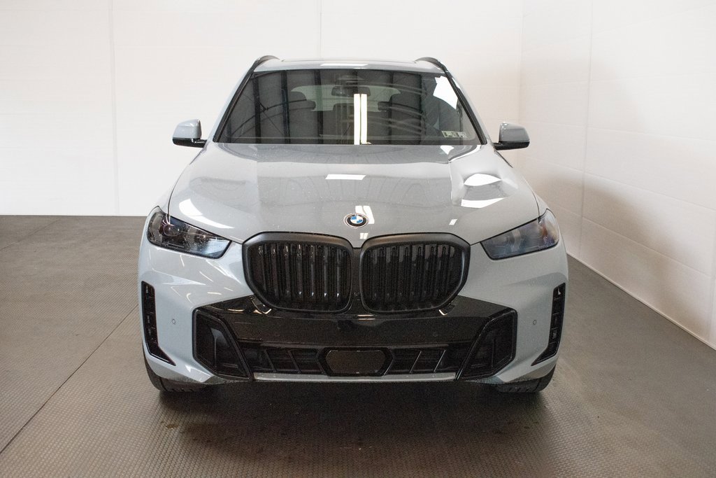 New 2026 BMW X5 xDrive40i w/ M Sport Package image 2