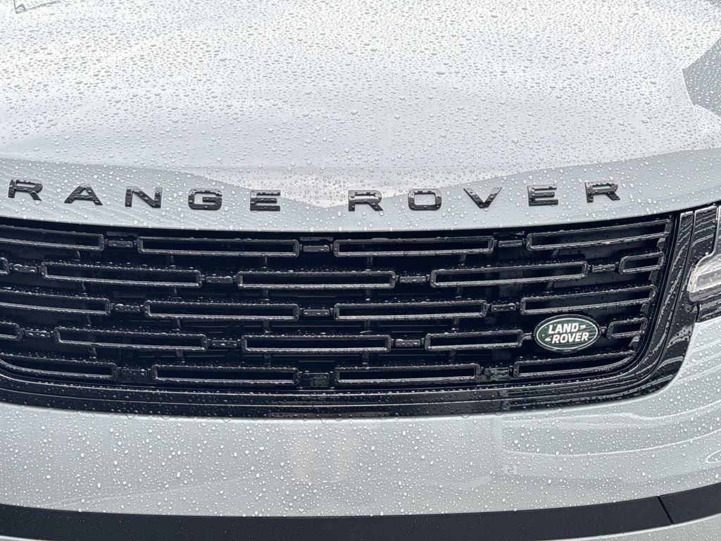 New 2026 Land Rover Range Rover Velar S AWD/4WD image 9