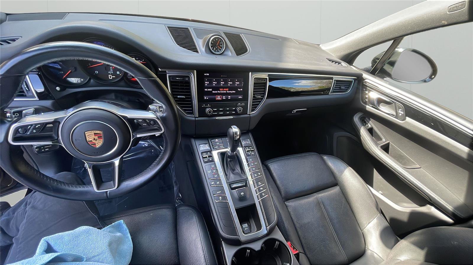 Used 2017 Porsche Macan image 22