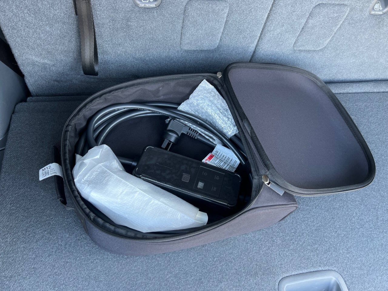 Used 2024 Kia EV9 Light RWD image 17