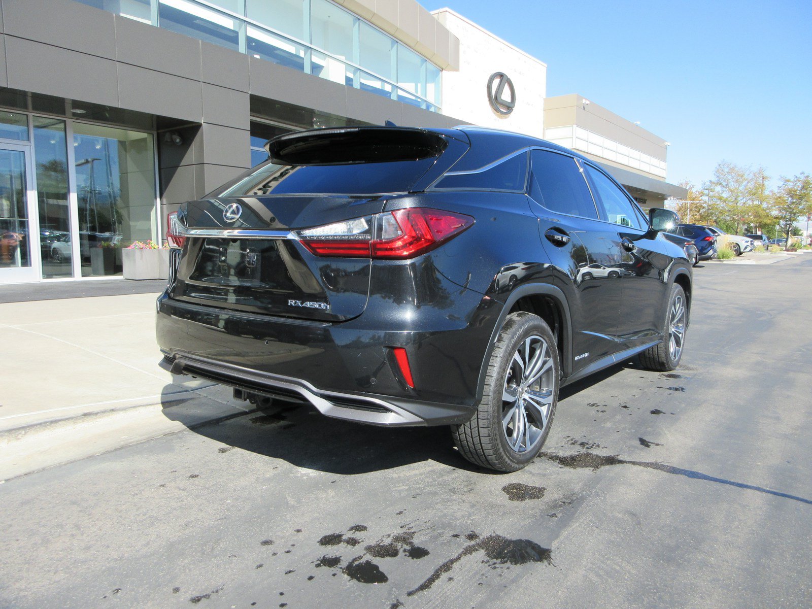 Used 2017 Lexus RX 450h AWD w/ Cold Weather Package image 9