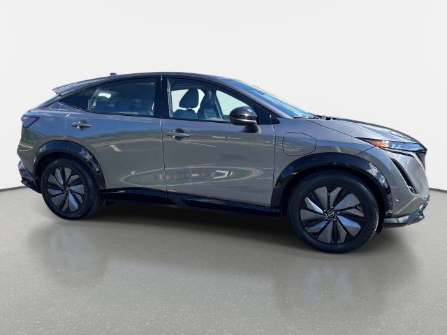 Used 2024 Nissan Ariya AWD image 9