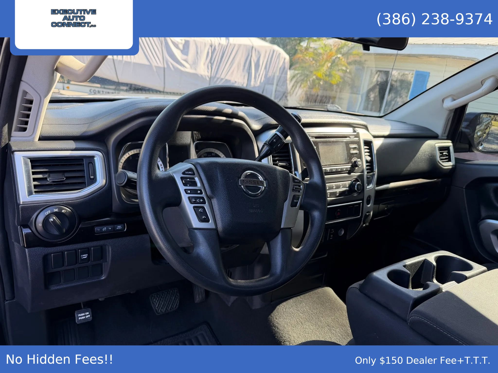 Used 2018 Nissan Titan SV RWD image 15