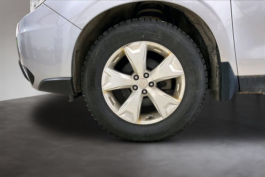 Used 2016 Subaru Forester 2.5i Premium AWD/4WD image 8