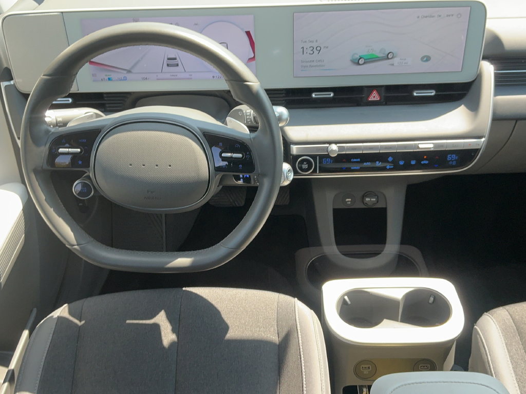 Used 2024 Hyundai Ioniq 5 SE AWD/4WD image 18