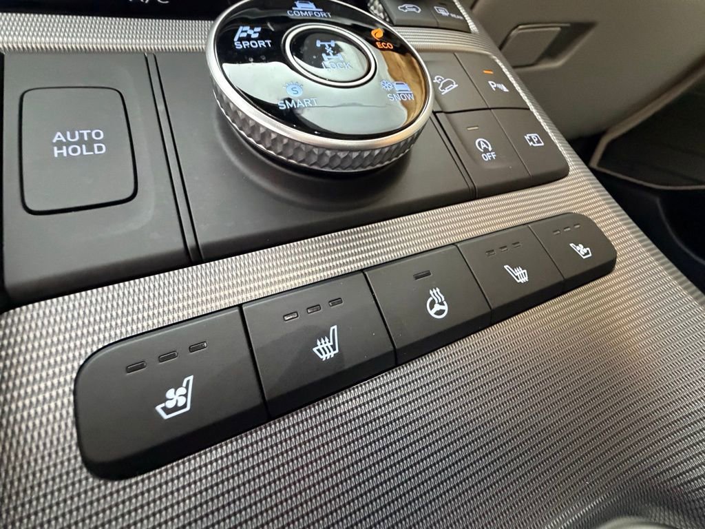 Used 2023 Hyundai Palisade Calligraphy image 25