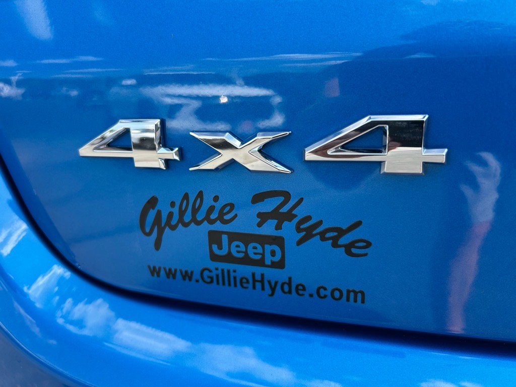 New 2025 Jeep Compass Limited image 6