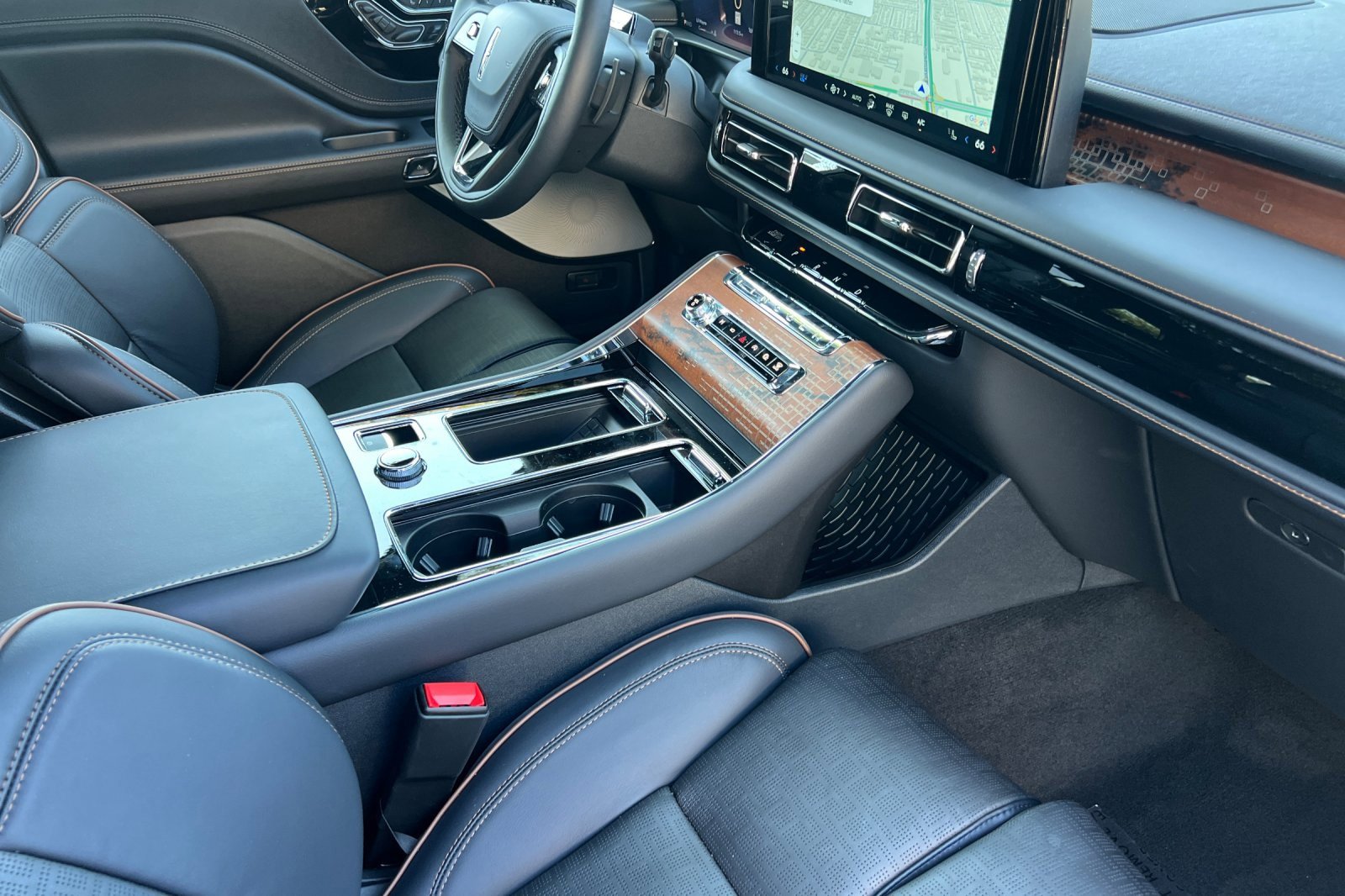 New 2025 Lincoln Aviator Black Label image 15