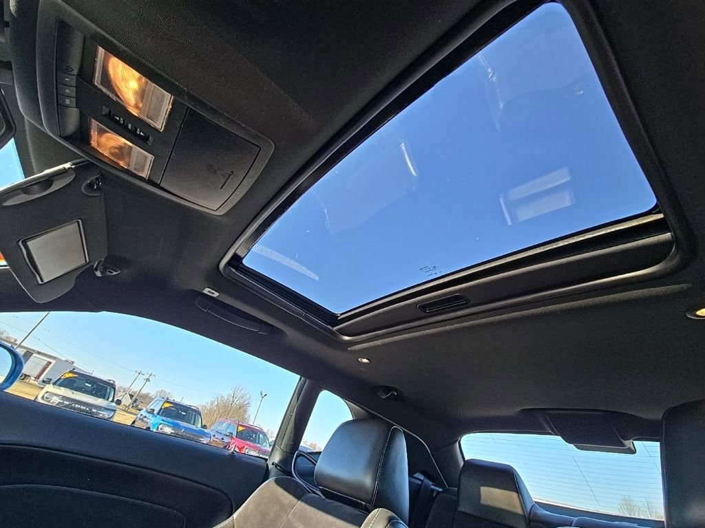 Certified 2019 Dodge Challenger R/T w/ Plus Package image 33