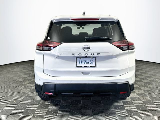 Used 2025 Nissan Rogue S FWD image 7