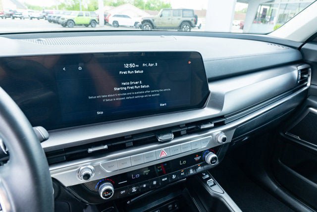 Used 2025 Kia Telluride S FWD image 18