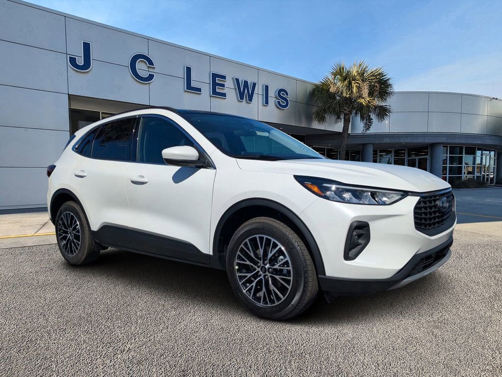 New 2026 Ford Escape SE image 1