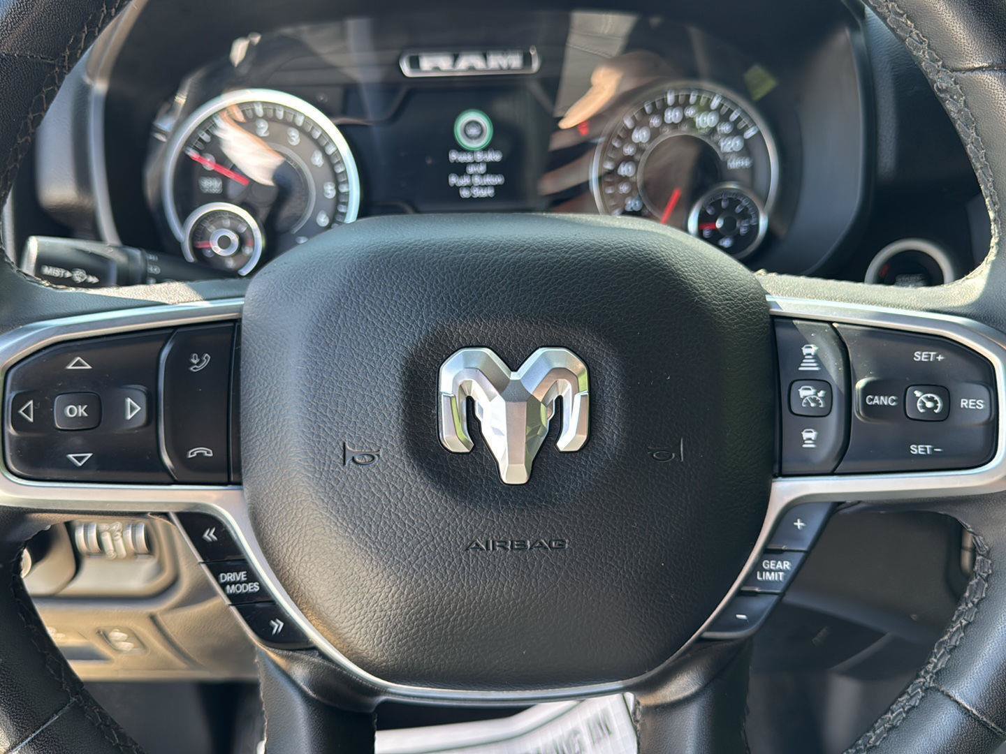 Used 2025 RAM 1500 Big Horn AWD/4WD image 12