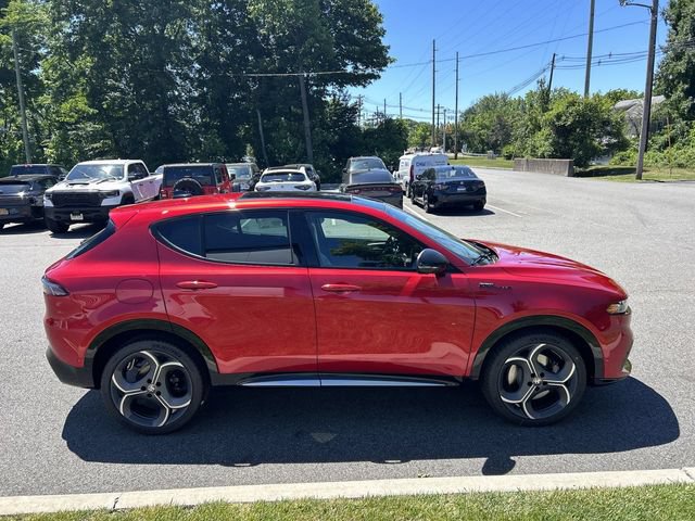 New 2026 Alfa Romeo Tonale w/ Active Assist Package AWD/4WD image 9