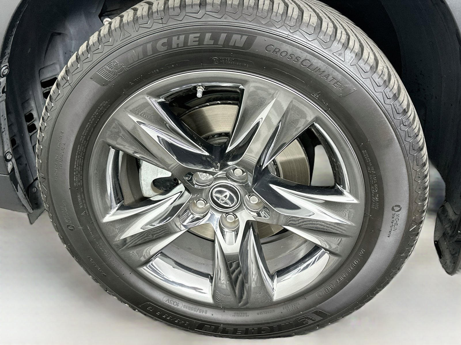 Used 2017 Toyota Highlander Limited Platinum FWD image 34