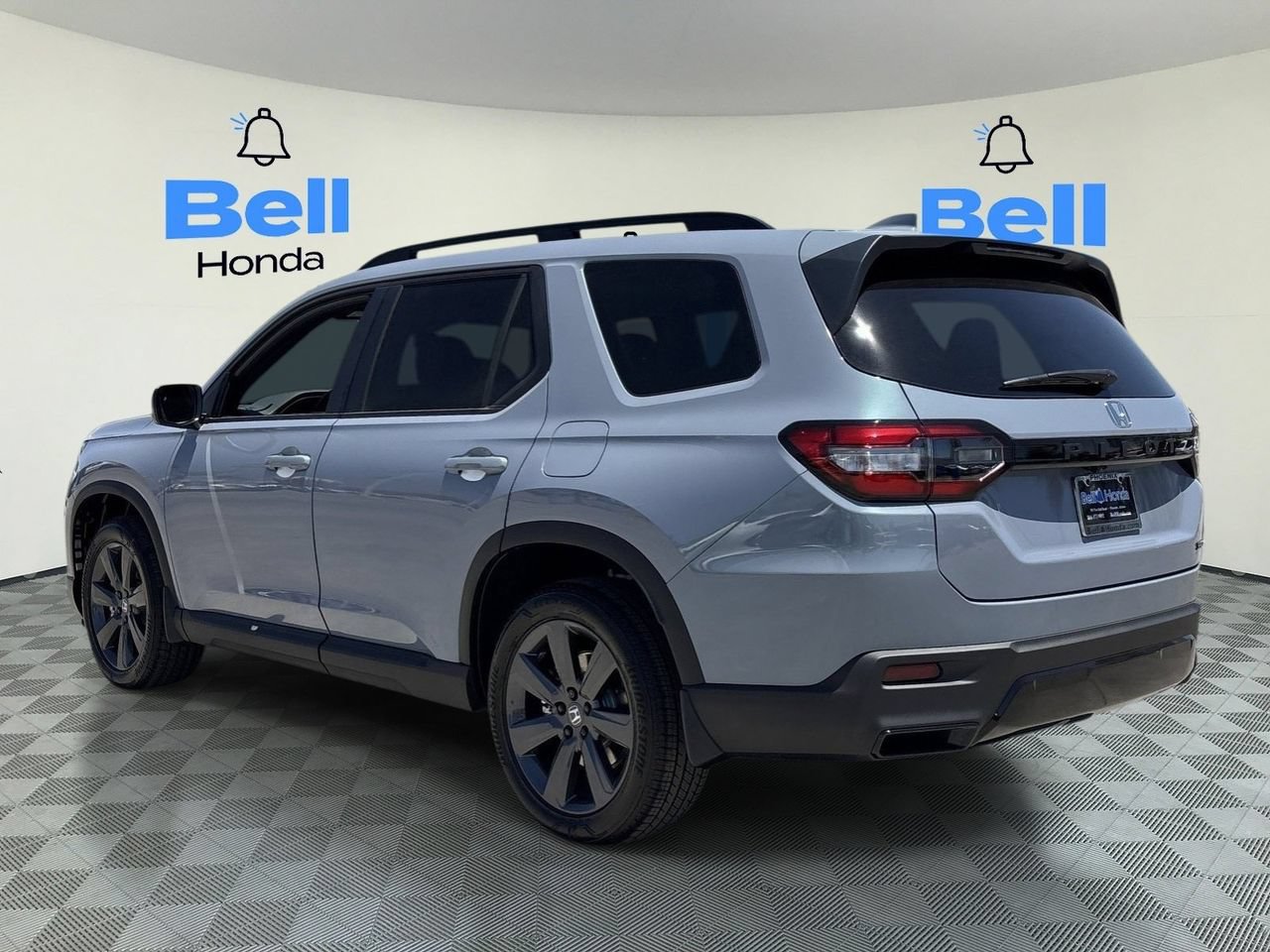 New 2026 Honda Pilot Sport image 2