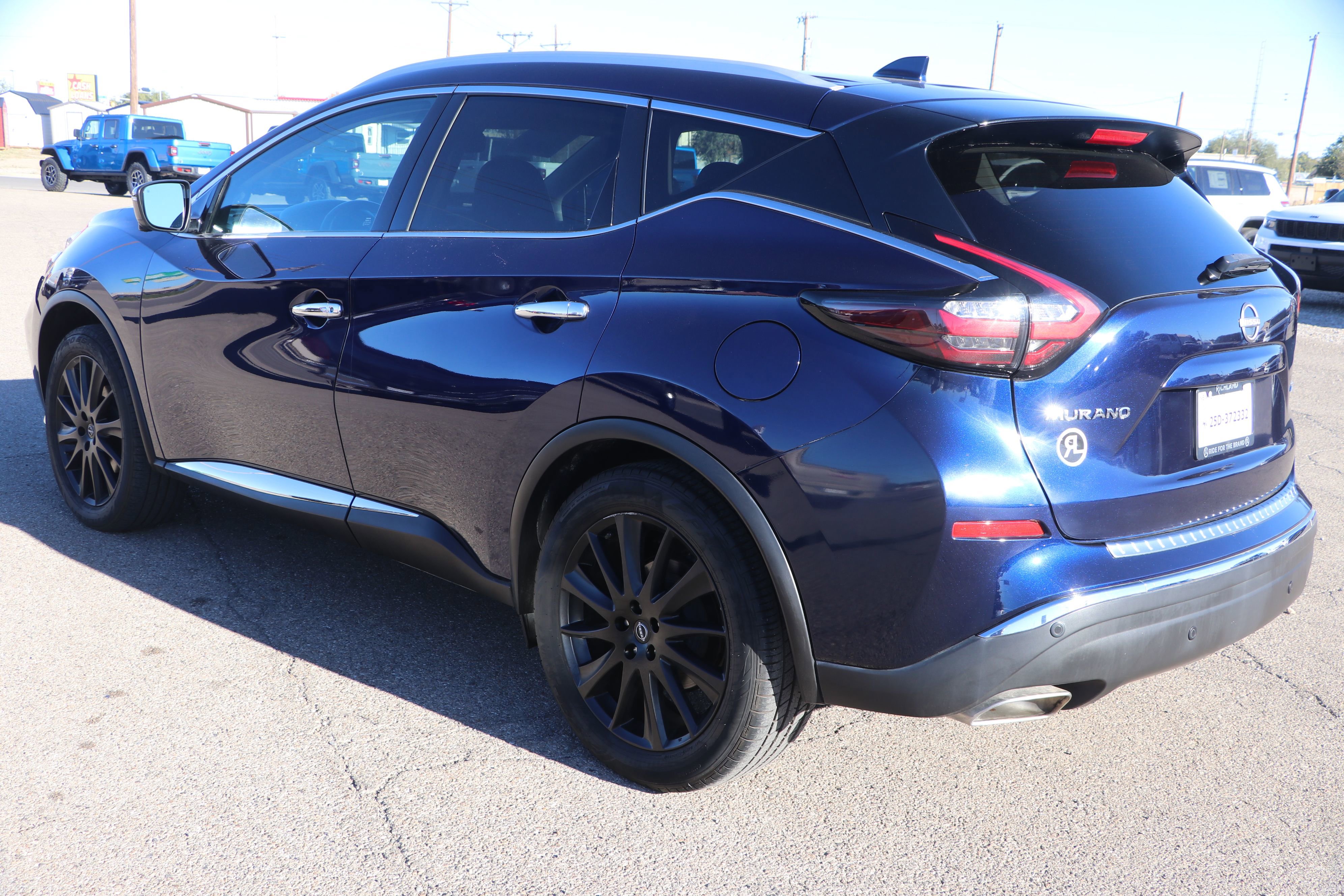 Used 2023 Nissan Murano Platinum image 5