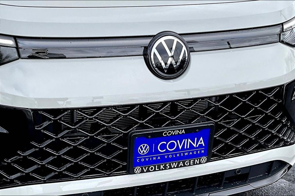 New 2026 Volkswagen Tiguan SE R-Line image 31