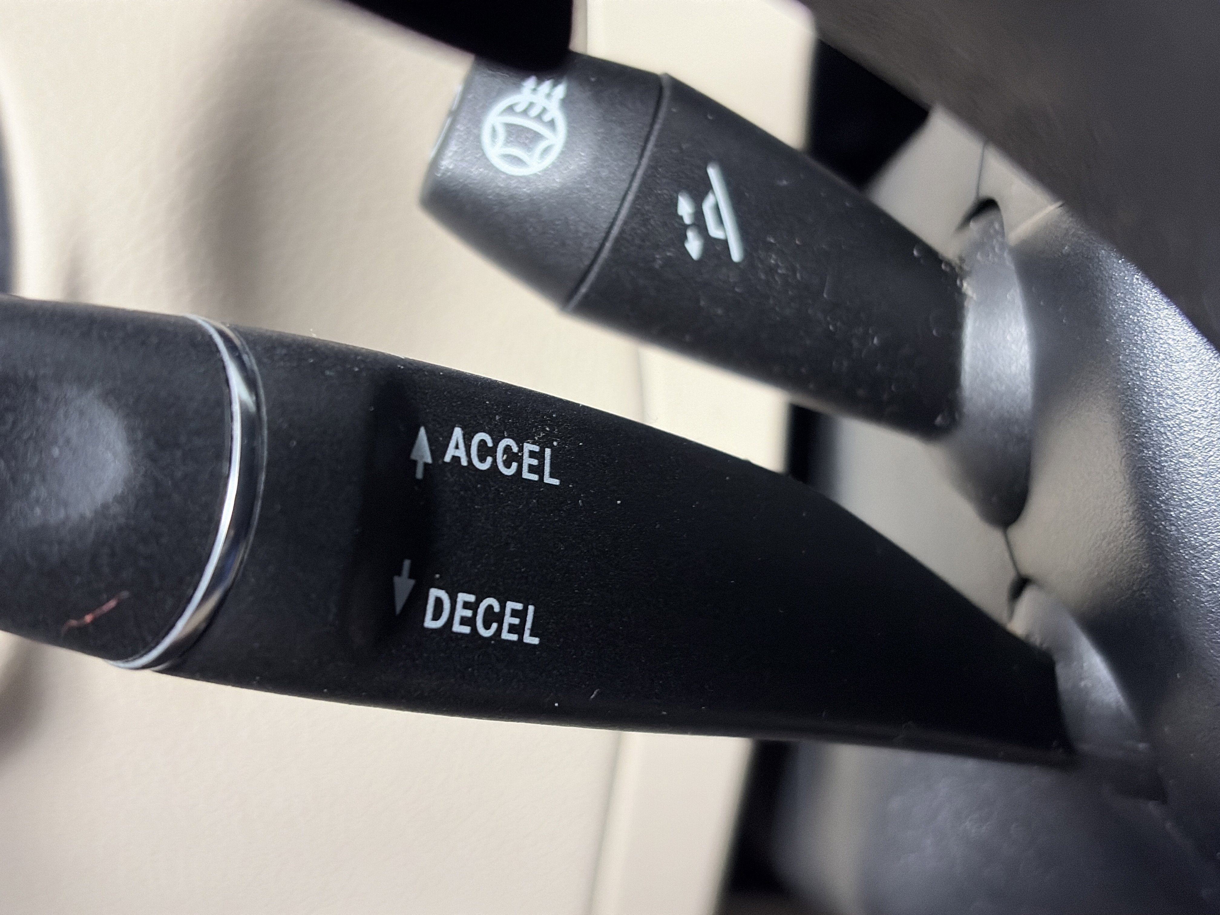 Used 2019 Mercedes-Benz GLC 300 4MATIC image 36
