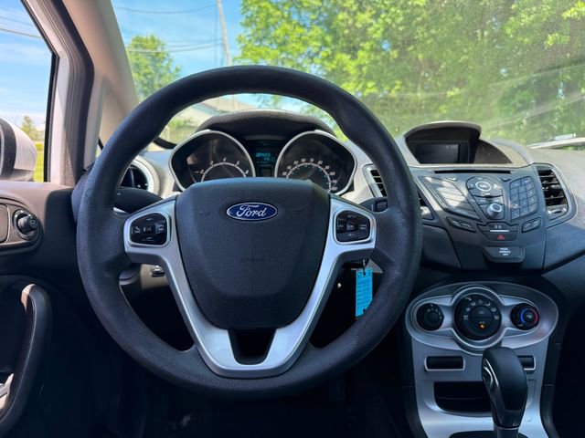 Used 2018 Ford Fiesta SE FWD image 9