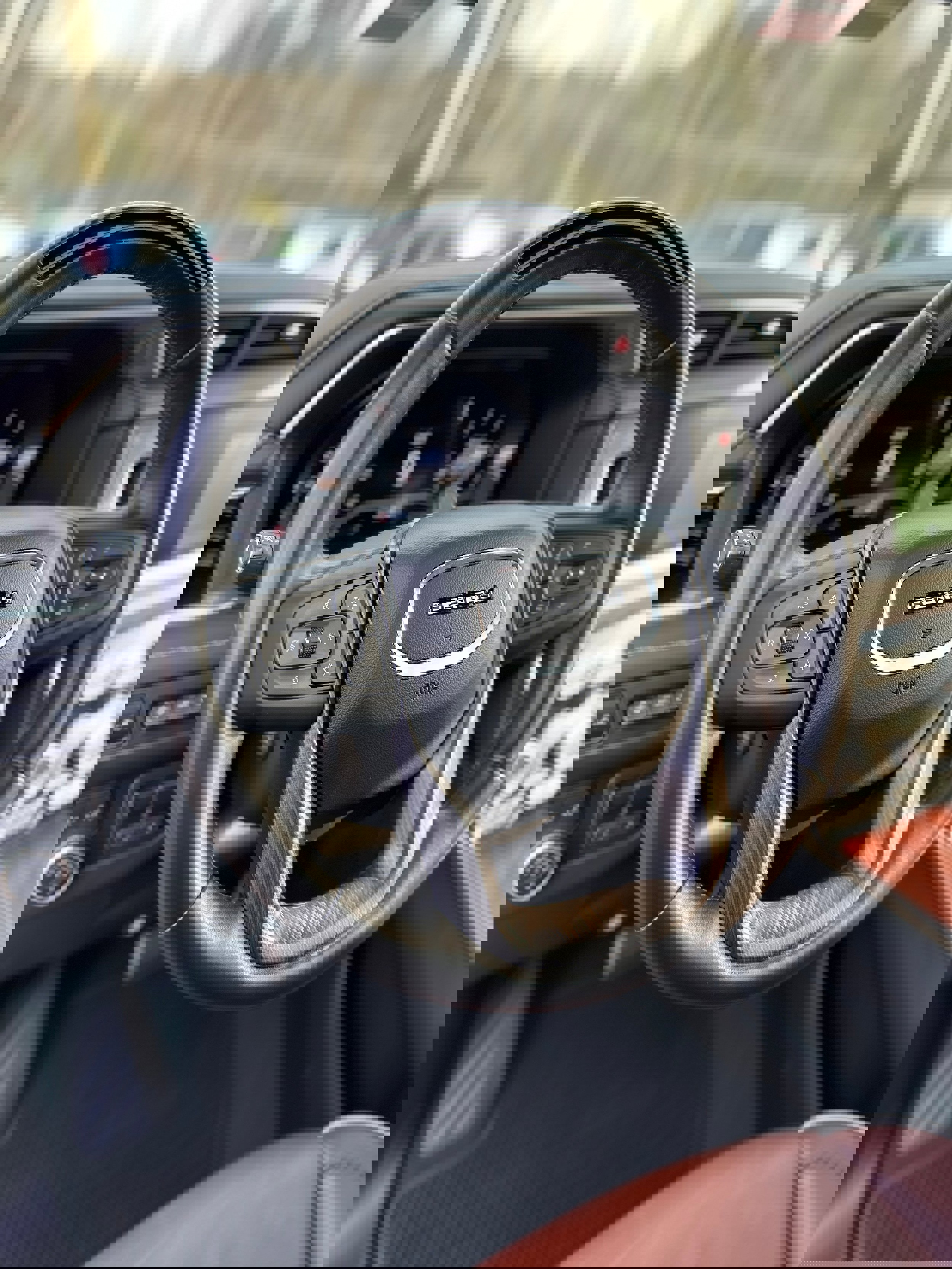 Used 2023 GMC Yukon XL Denali Ultimate AWD/4WD image 12